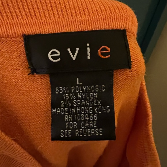 Evie Cardigan Sweater Pumpkin color Crystal buttons Large - Picture 7 of 9